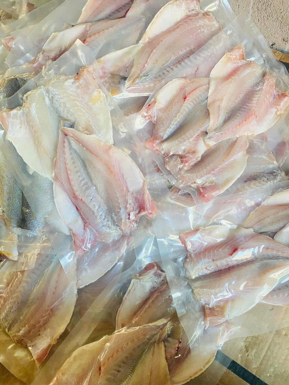 Khô cá đù 180-200k/kg